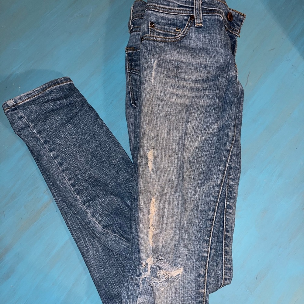 Matchstix Lightwash ripped jeans
